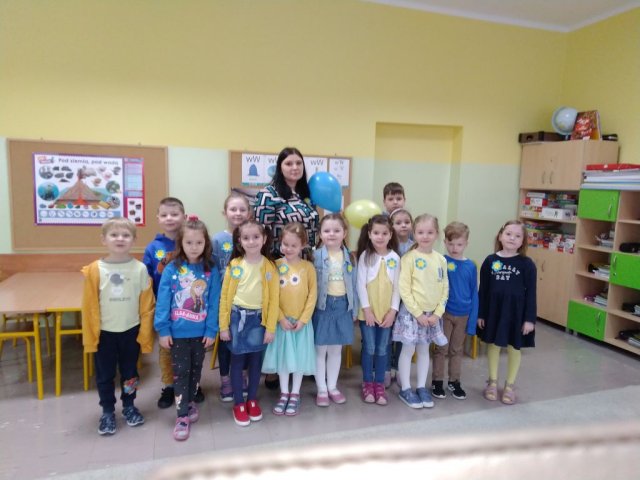 b_1024_768_0_00_images_2022_2023_Ukraina_obchody_330382317_930936781592002_7216513013234319829_n